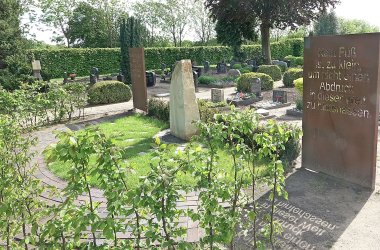 Bild Friedhof Emlichheim - Sternenkinderfeld